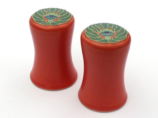Peacock flower salt and pepper set - Image 3