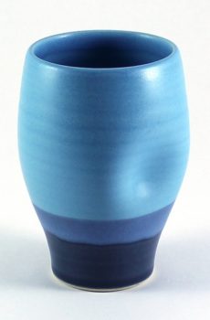 Thumb cup