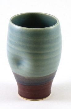 Thumb cup