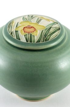 Daffodil covered jar
