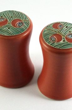 Yew salt and pepper set