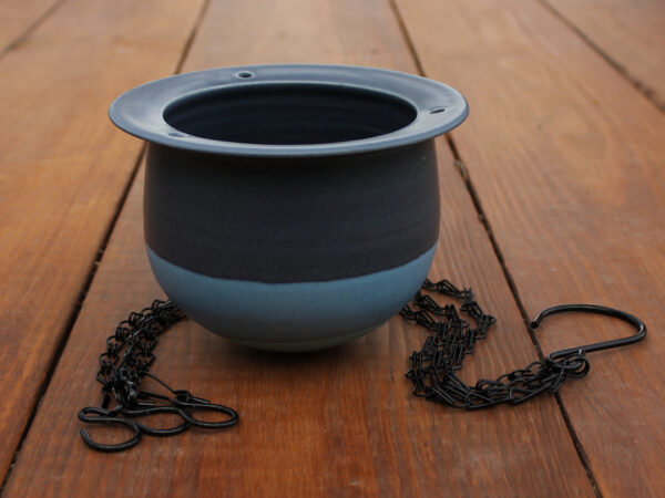 Small hanging planter