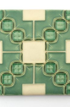 Compass tile