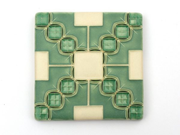 Compass tile