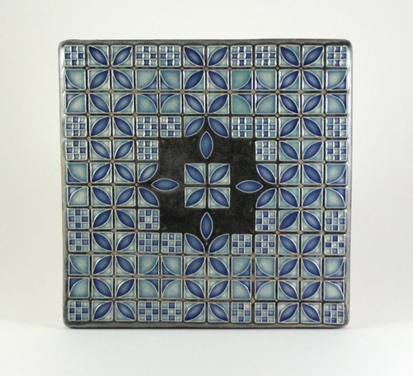 Lattice tile, large