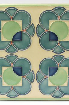 Four flowers tile