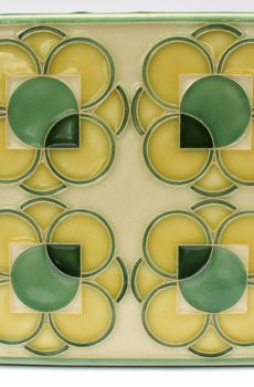 Four flowers tile