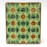Split circles tile