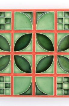 Lattice tile