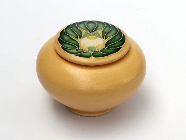 Peacock flower covered jar - Image 3