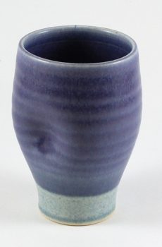 Thumb cup