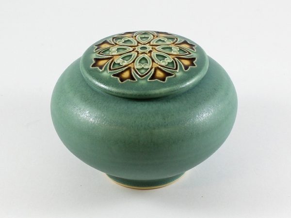 Sonnet covered jar - Image 3