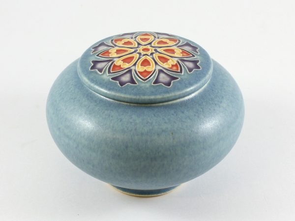 Sonnet covered jar - Image 2