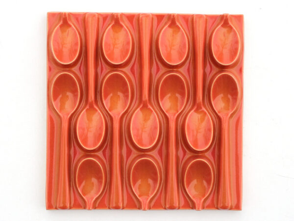 Spoon tile