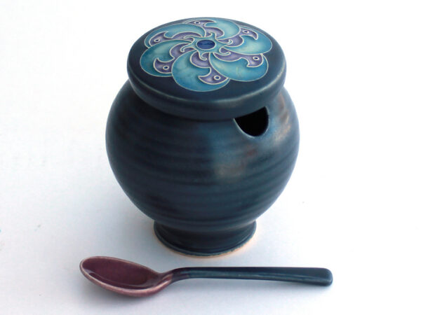 Sugar bowl