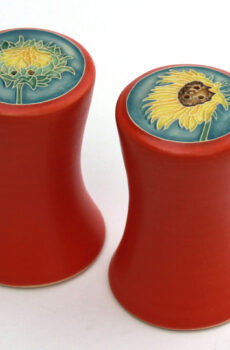 Sunflower salt and pepper set
