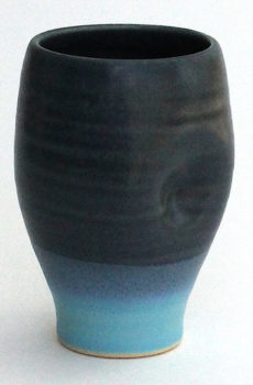 Thumb cup