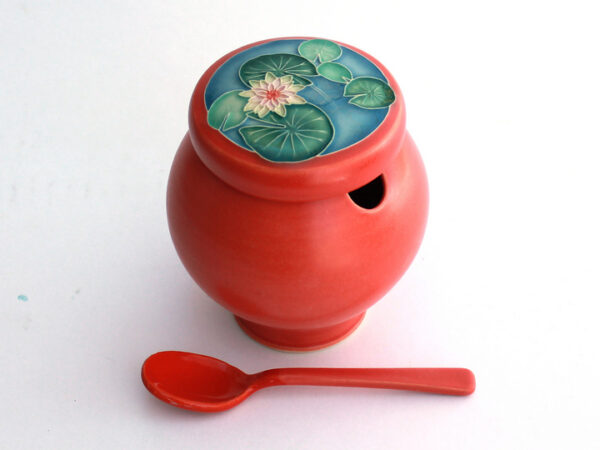 Sugar bowl